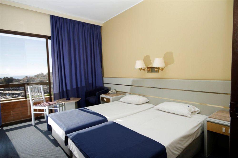 Hotel Mistral Piraeus Luaran gambar